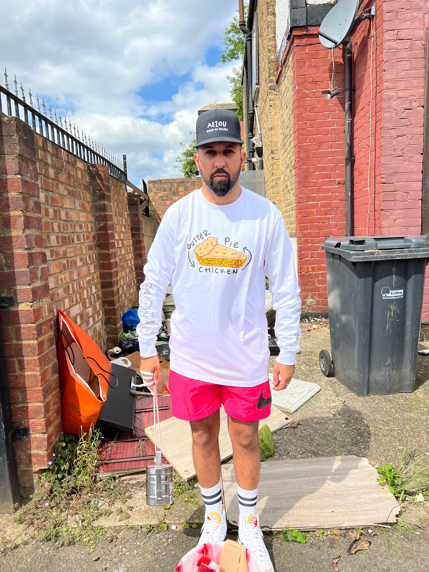 Butter Chicken Pie Tee